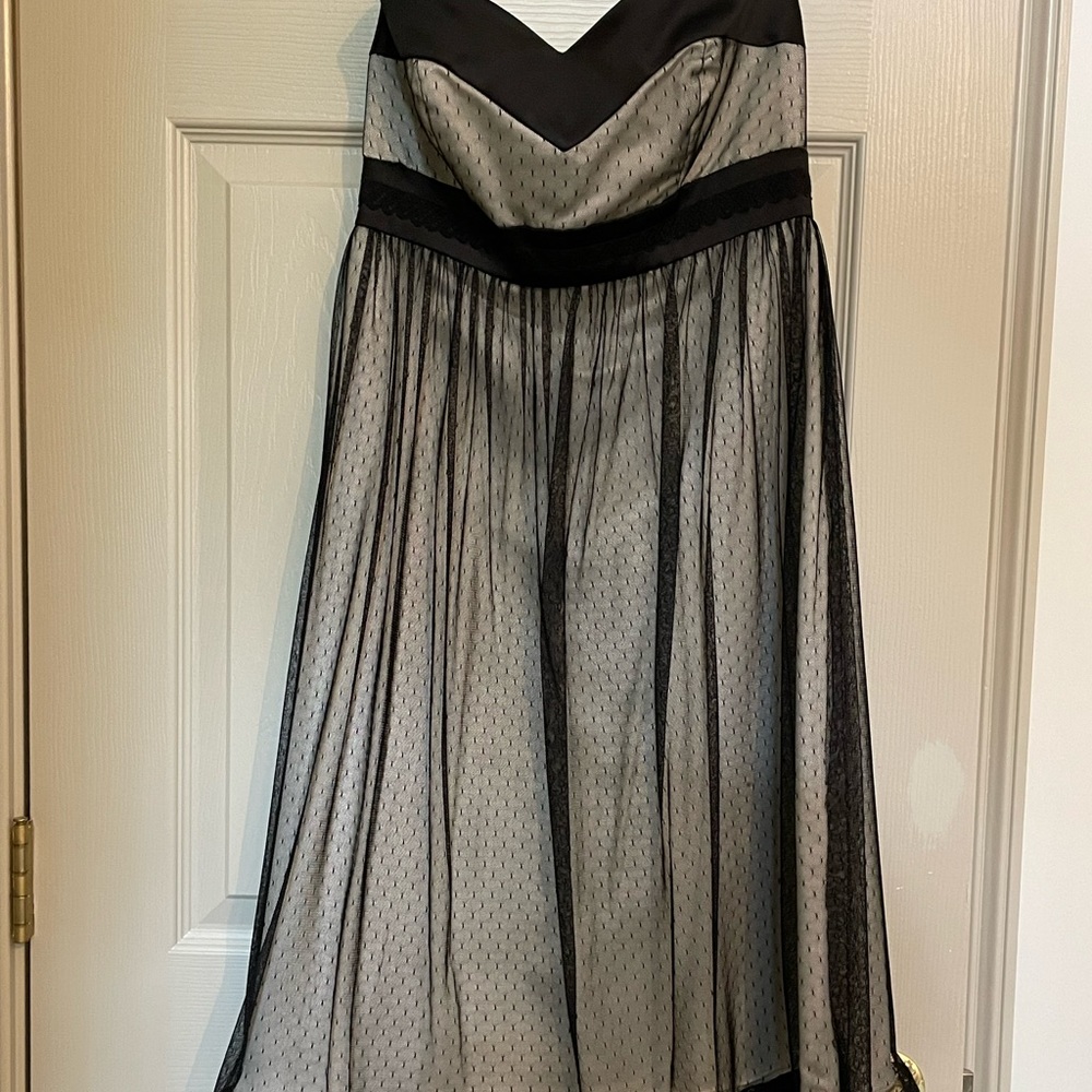 Black strapless cocktail dress with sweetheart neckline!
